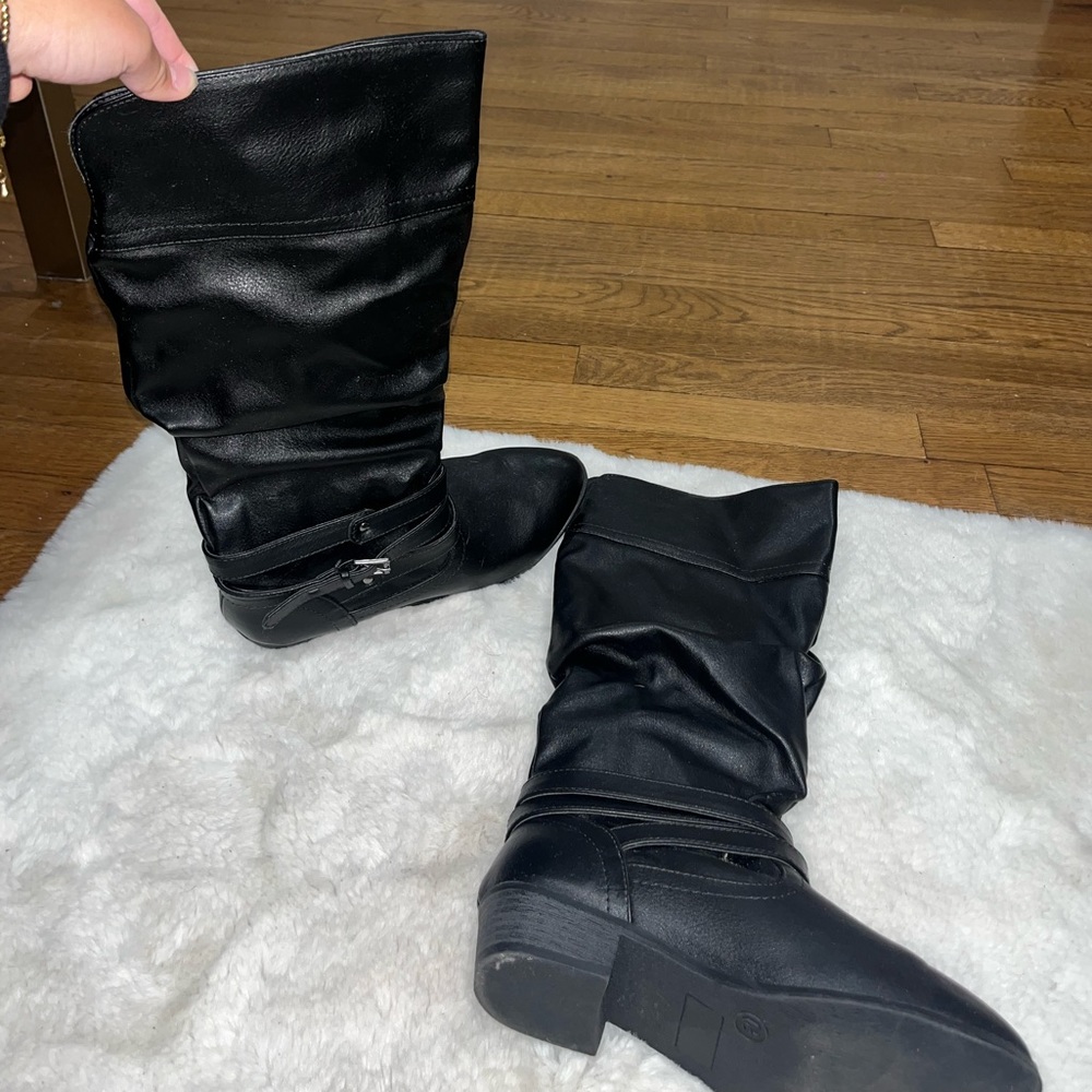 Black Knee heel boots
